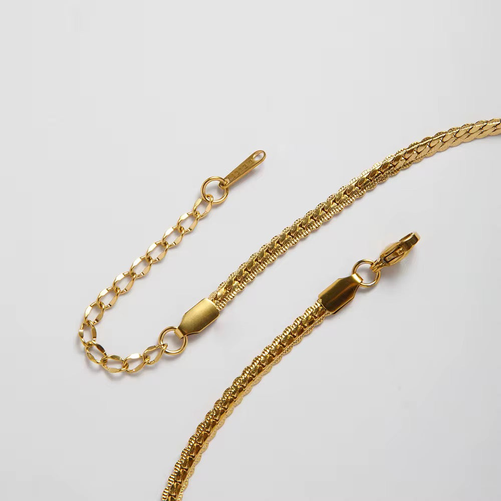 Solene Drop Necklace