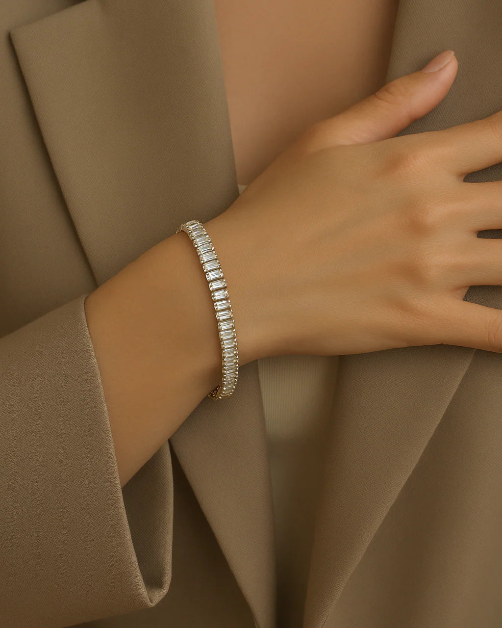 Tennis bracelet