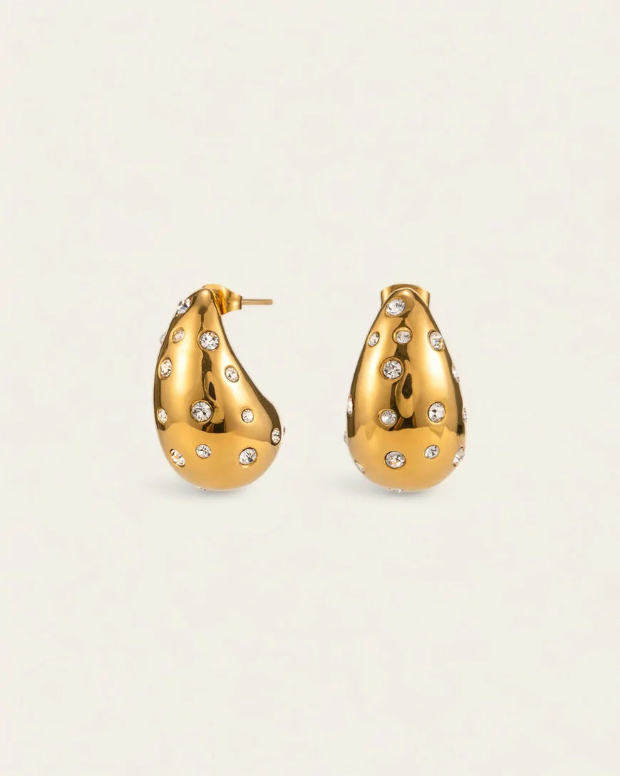 Drop pearl earrings