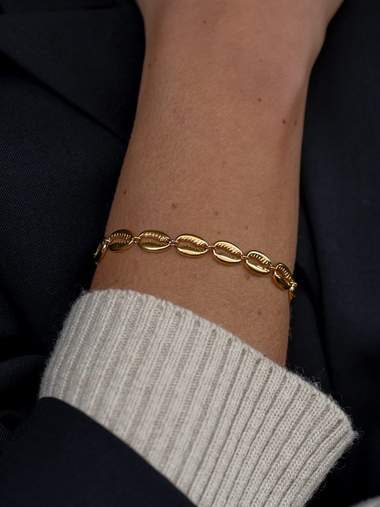 Shell Bracelet